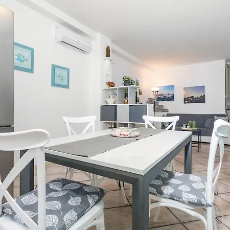 I Sicily, A Due Passi Dal Mare Holiday home Aci Castello